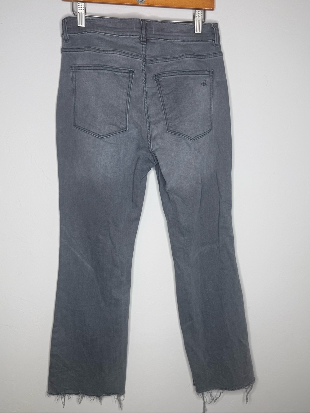 DL1961 Bridget Boot High Rise Instasculpt Crop jeans 29 gray wash raw hem - Picture 6 of 7